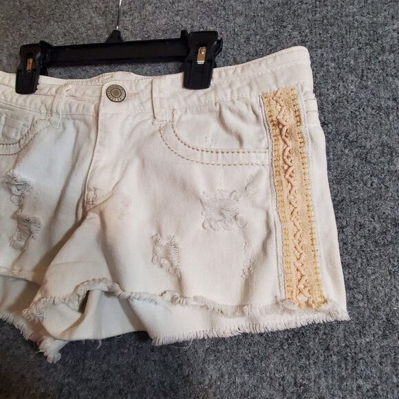 Mossimo Womens Denim Low Rise Short Short White Distressed Jean Shorts Size 11 - Picture 7 of 16